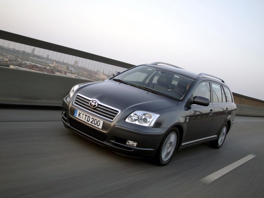  Toyota Avensis Wagon 2003 года  (фото 62 из 76)